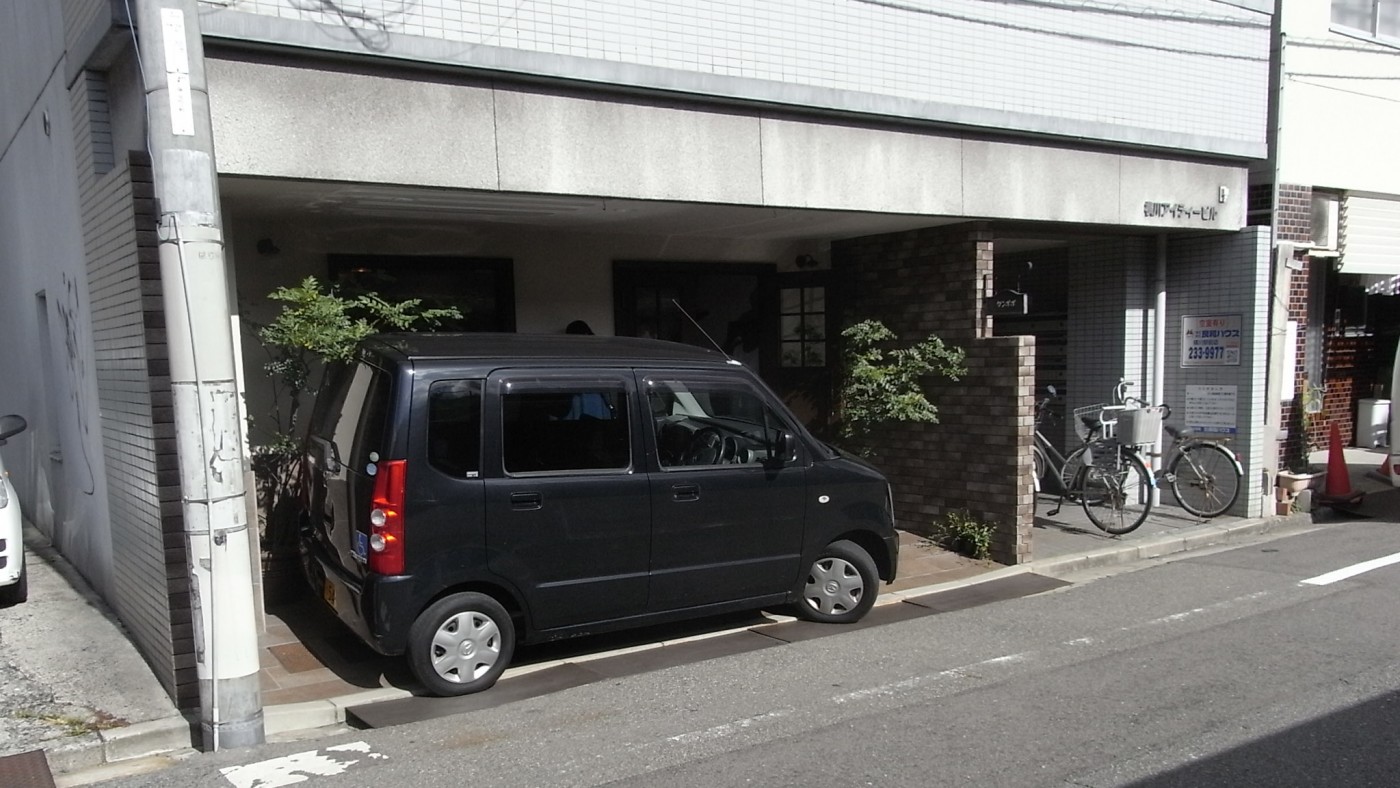 横川アイティービル1F全景　リノベーション前